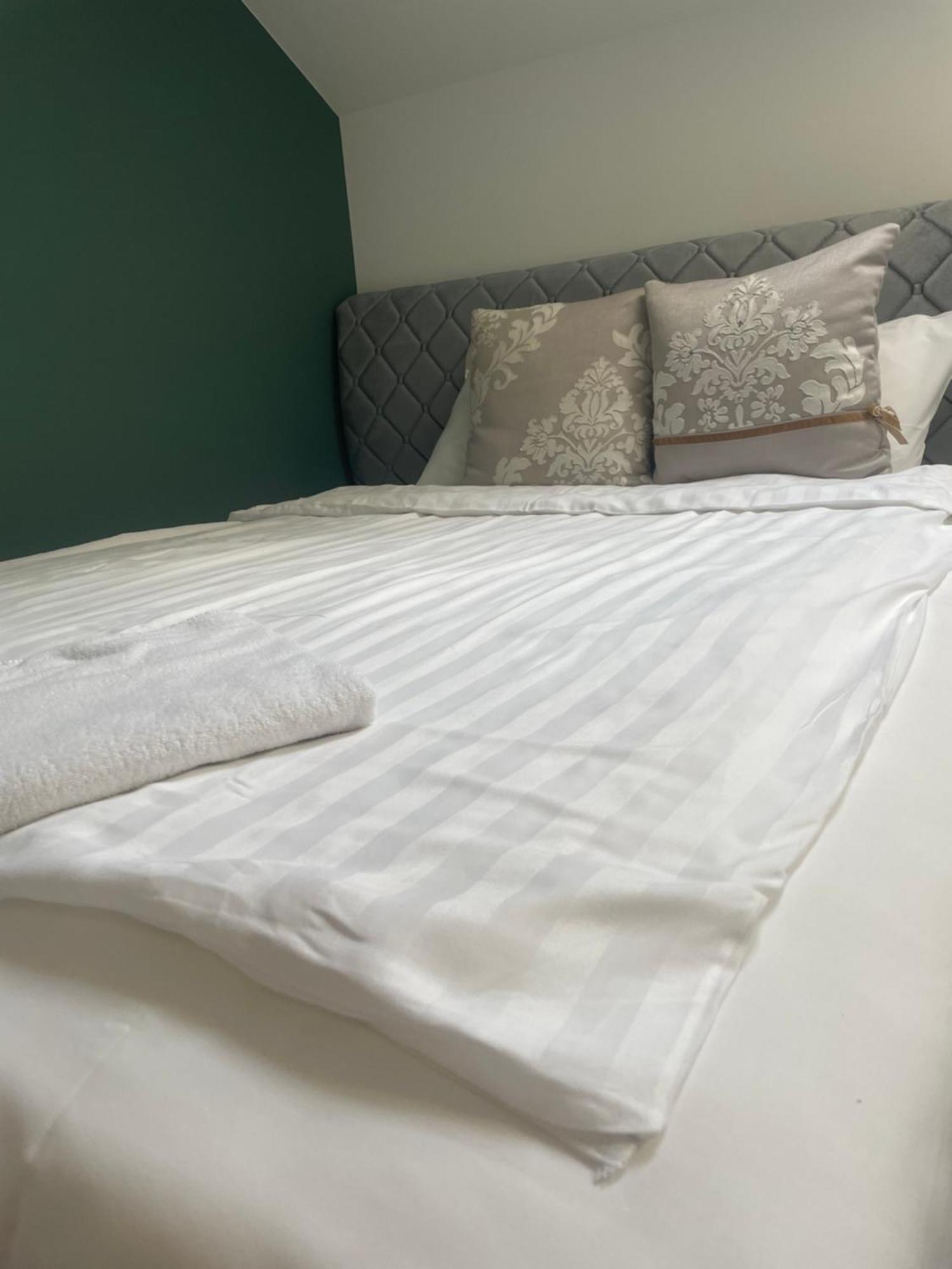 Apple Economy Hotel Kaunas Dış mekan fotoğraf