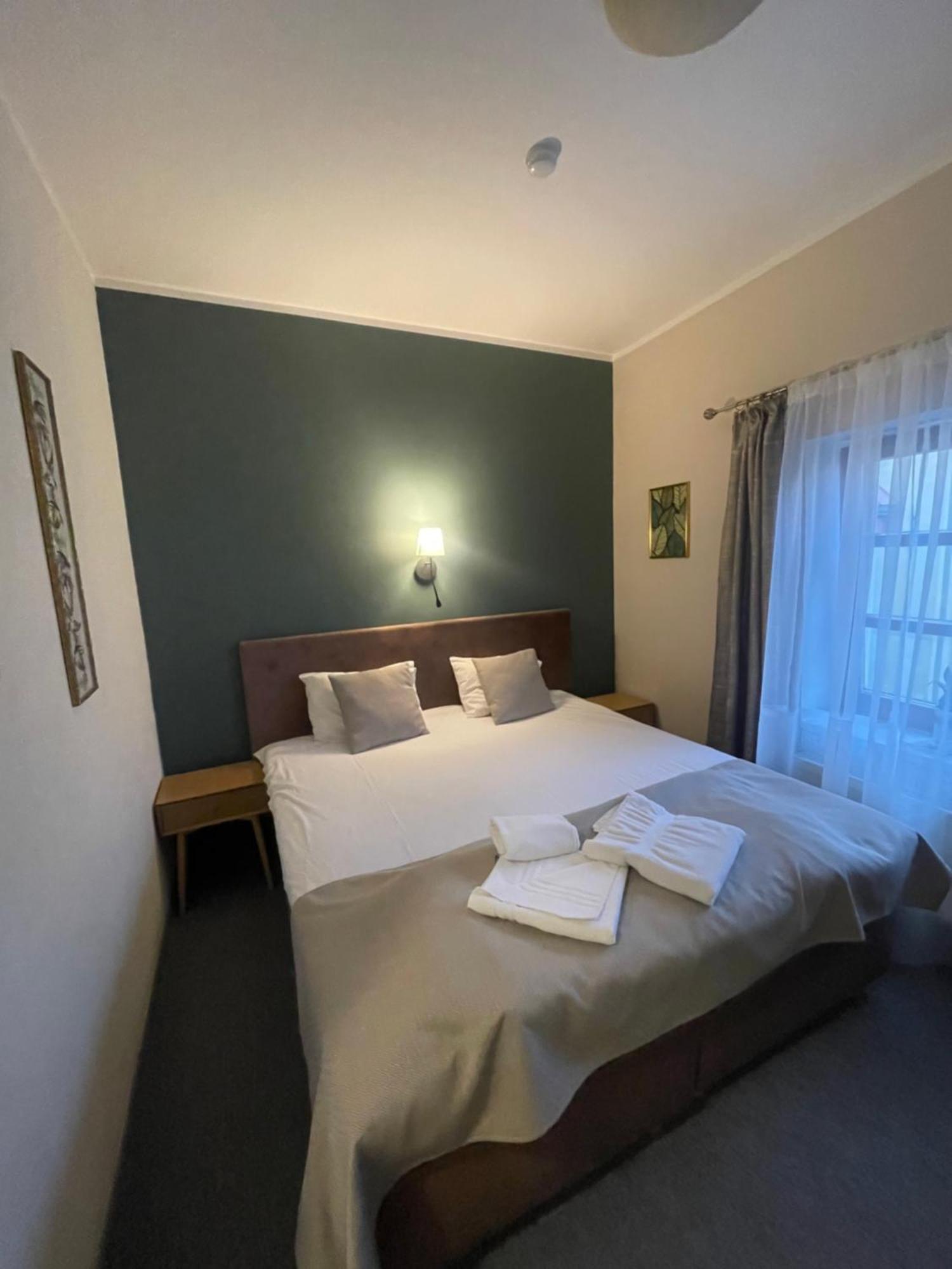 Apple Economy Hotel Kaunas Dış mekan fotoğraf